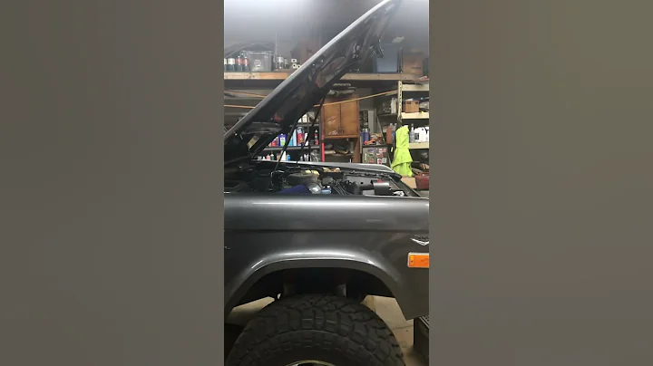1977 Bronco cold start.