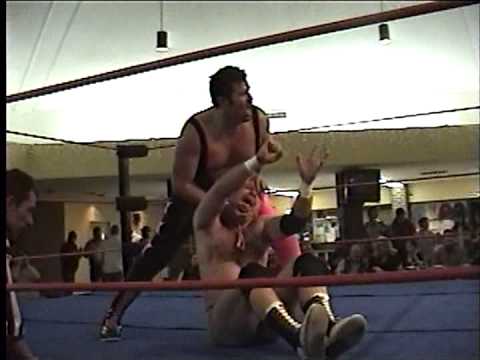 "Gorgeous" Michelle Starr vs "Mr. Beefy Goodness" Vance Nevada