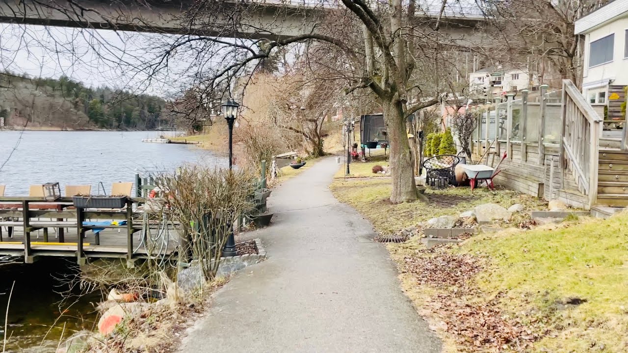 Stockholm Walks: Stocksund to Inverness Well. Exclusive suburb by the water.