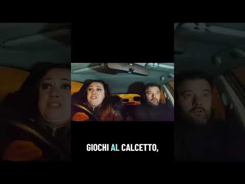 Come mai lui chatta di notte? Lei indaga vediamo cosa scopre #comedy #vitadicoppiacomedy #RIDERE #