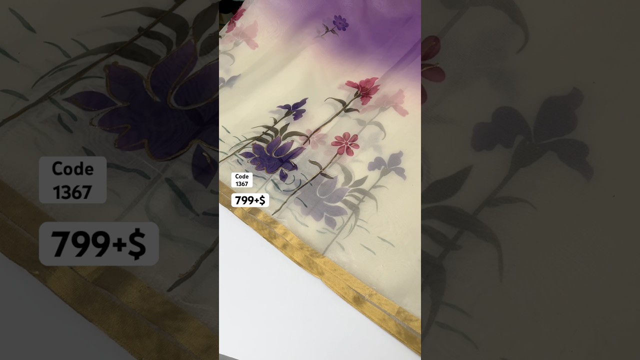 Сари из органзы с цветочным цифровым принтом и фольгированной окантовкой, а также красивая блузка...