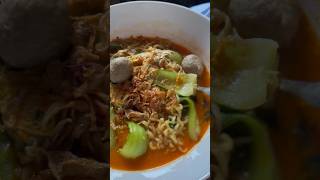 Hujan gini enaknya makan indomie rebus 🤤