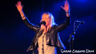 Sarah Connor - Can't Hold Us live Dresden 27.02.15