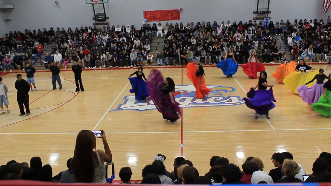stuco traditional Hispanic dances