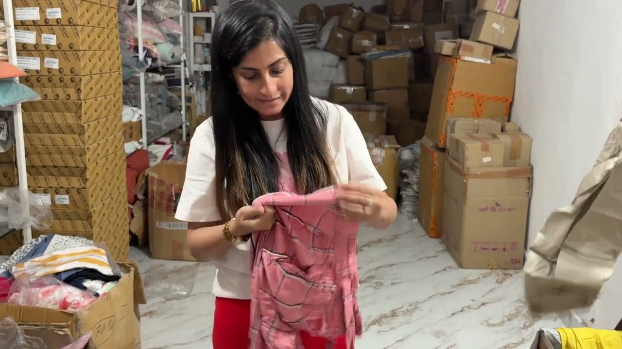 BRAND SURPLUS GARMENTS LADIES TOPS & DRESS SIZE L, XL, XXL QUALITY AT HEAVY DISCOUNT STARTS 199 ONLY