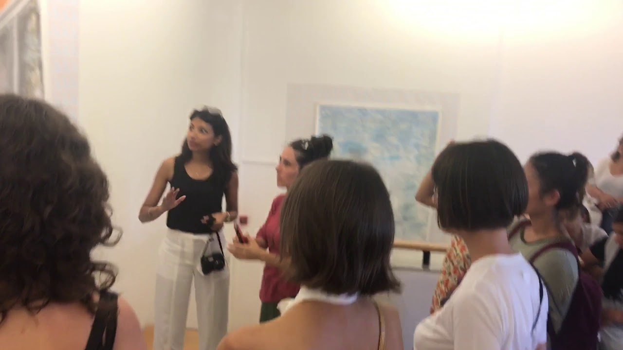 Jaspal Birdi artist and former alumni explaining us her work and artist residency Bevilacqua La Masa