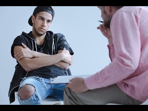 Video: Teenager In A Psychologist's Office