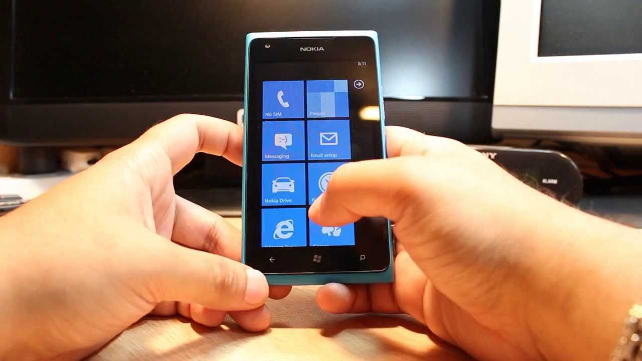 Angry Bird Install at Nokia Lumia 900 - YouTube