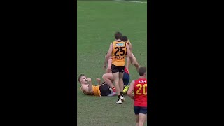 Jaiden Hunter with a Spectacular Mark vs. SANFL