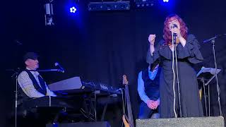 @MomentsOfPleasure Kate Bush tribute - The Man With The Child in his Eyes Kirkhamgate 2/7/22