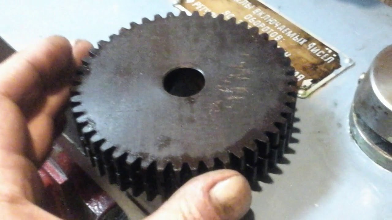 Токарный станок EMU 200, Lathe . Снимаем шпиндель 2.