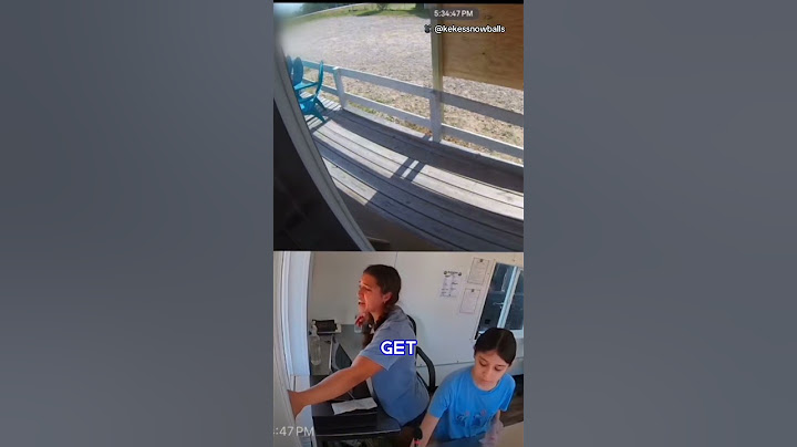 Teen puts RUDE customer in her place