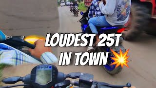 Riding the Loudest Stock Duke 250 (BS4) in Town! 💥🚀
Took friends loud stock Duke 250 BS4 out for a spin while my friend rode my R15 V4! The roar of the Duke turned heads all over the streets 😳🔥
📍 POV ride | Raw Sound | Real Street Reactions
🛵 Duke 250 BS4 | Yamaha R15 V4 | Motovlog
Don’t forget to LIKE, SHARE & SUBSCRIBE for more epic rides!
#Duke250 #R15V4 #POVride #BS4Exhaust #LoudBike #MotovlogIndia
#Duke250BS4 #LoudExhaust #POVBikeRide #BS4Power #KTMIndia #MotovlogIndia #IndianBiker
#YamahaR15V4 #DukeVsR15 #StreetRide #BikeVlog #KTM250 #R15V4Lovers
#BikeLifeIndia #DukeRoar #ExhaustSound #TwoWheelerLife #MotoFam #DailyRide
#BikeVlogger #KTMAddict Riding the Loudest Stock Duke 250 (BS4) in Town! 💥🚀