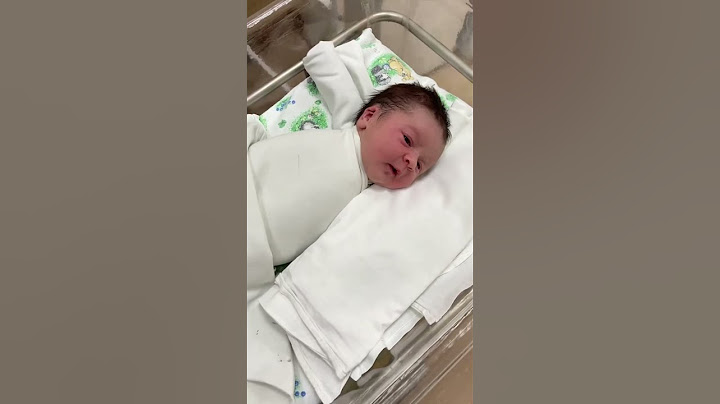 شكل المولود بعد سنه اختلاف كبير | #shorts
