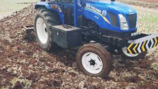 New Holland 4710