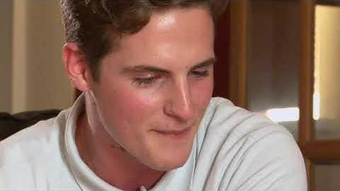 HEADWAY 5TH EDITION Beginner UNIT-04   Ethan