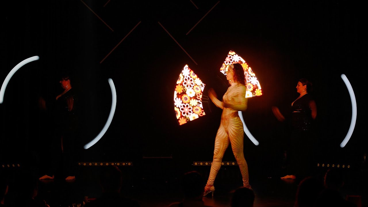 Barbarea „Light Show-LED poi“, Come Together 2025 (4K)