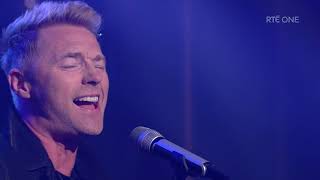 Ronan \u0026 Storm Keating Perform 'The Blower's Daughter' | The Late Late Show