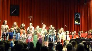 De Voddenman Van Teheran Met De Young Voices En Schagens Harmonie In Actie