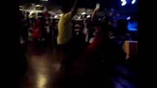 Gringo Voltando As Origens , Dançando Cueca 1º Round