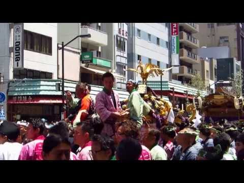 凄い！浅草三社祭り2013　本社神輿　渡御4