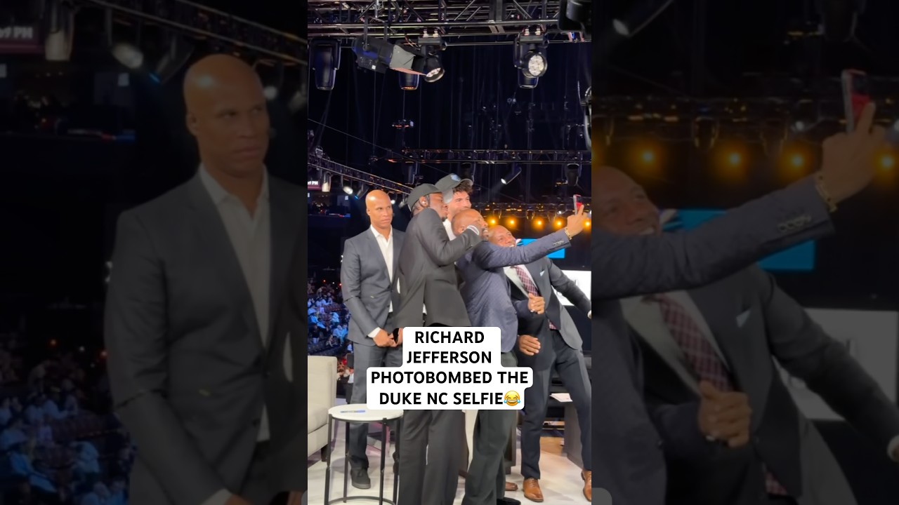 Richard Jefferson photobombed the selfie 😂 at the 2026 NBA Draft