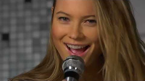 Thumbnail of The 2011 Victoria's Secret Fashion Show: Moves Like Jagger
