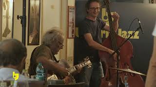 Play video: Gianni Cazzola Quartet w/ Sandro Gibellini | Umbria Jazz Weekend 22