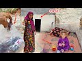 The return smiles to lips mother and her orphaned child: Alone and creative in magical cave