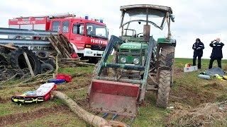 48 Stunden unter Traktor eingeklemmt - Mann gerettet