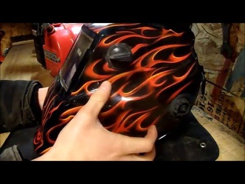 auto tinting welding helmet