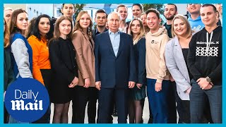 Putin delivers speech to students at Moscow University