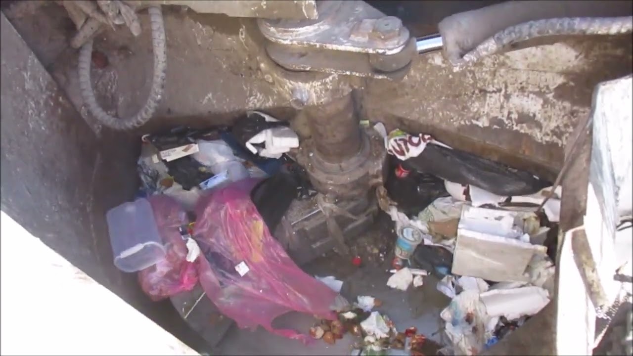 Hopper Action Paddle Packing Garbage