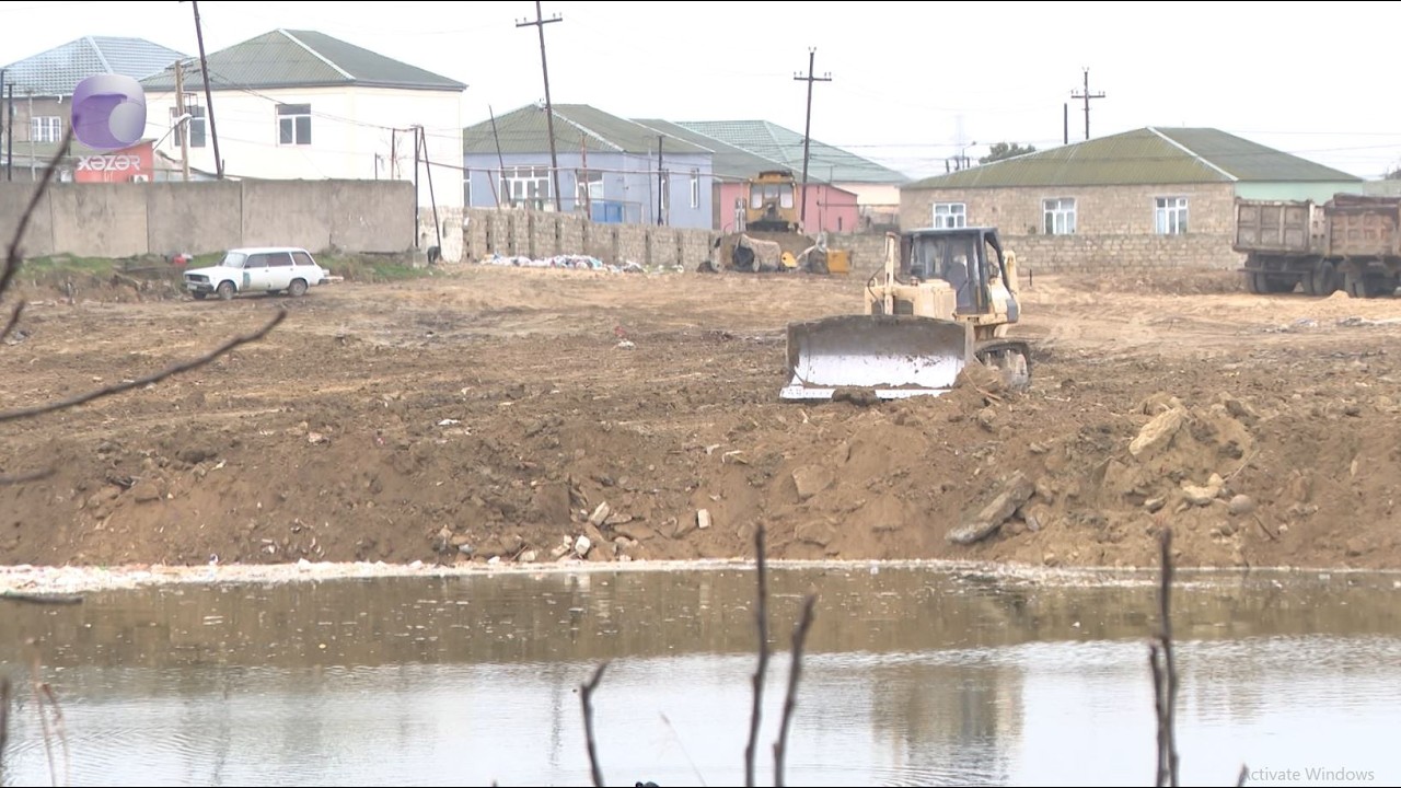 Sabunçu rayonunda gölün qanunsuz doldurulması işləri davam edir