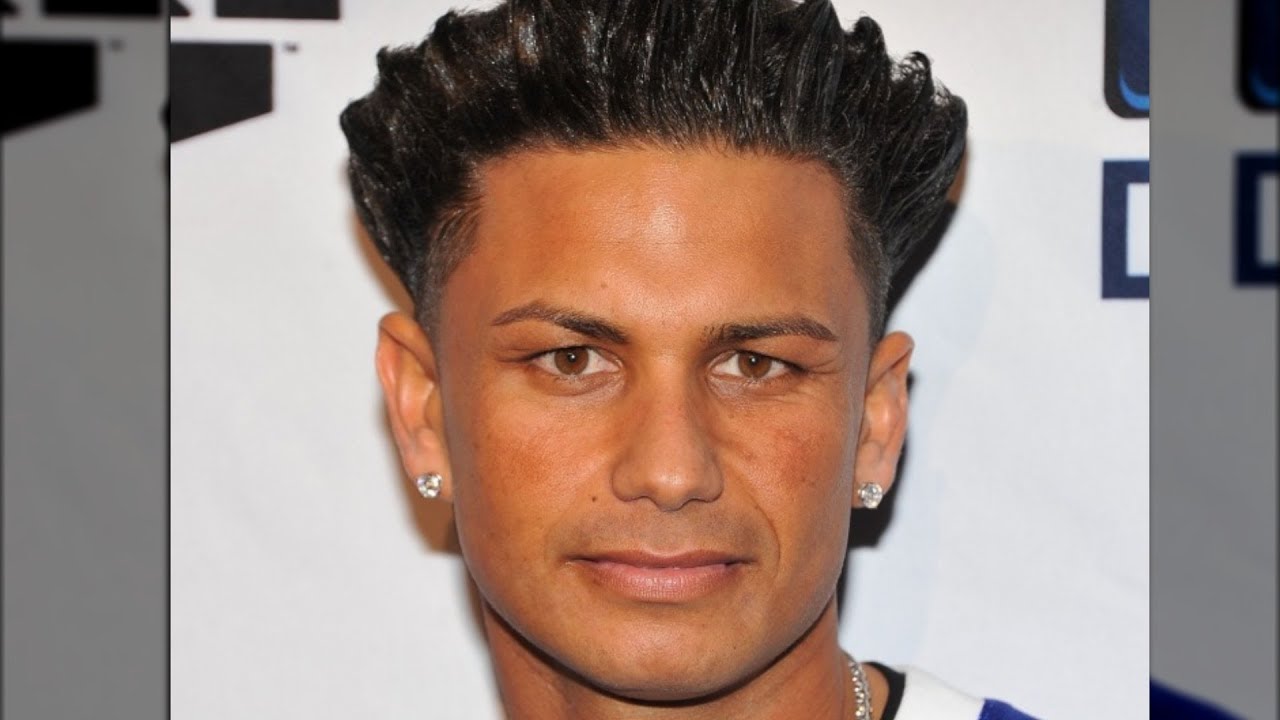 Pauly D Is Unrecognizable In Gel Free Photo