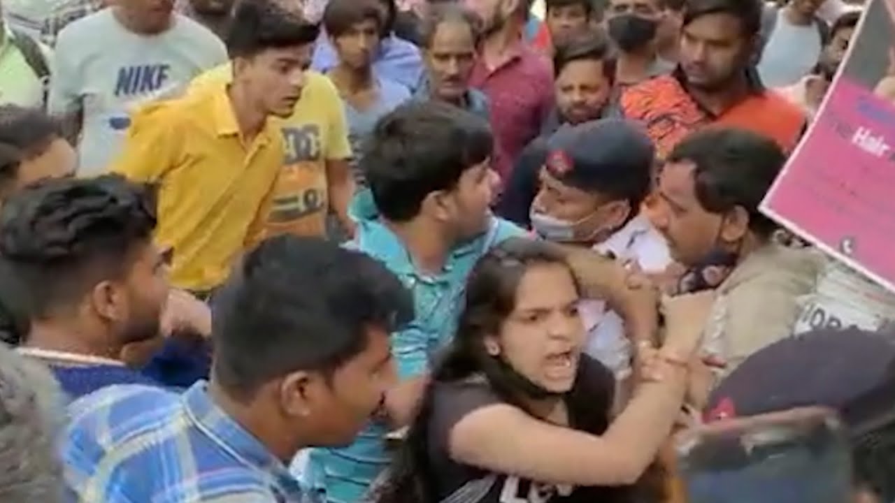 Delhi News: Traffic police inspector dragged from collar, assaulted by woman over 'misconduct'