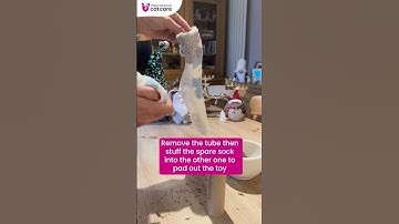 DIY Christmas catnip kicker toy