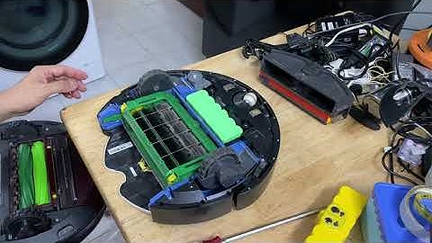 iRobot series 5, 6, 7, 8, 9 cách thay pin, vệ sinh và tháo bánh xe khi bị kêu, niểng do kẹt rác