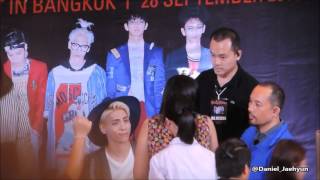 150928 Shinee Fansign Jonghyun Focus In Thailand