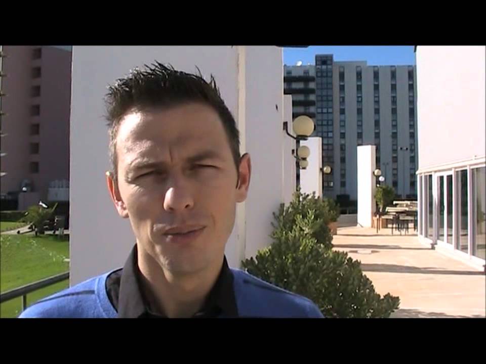 Inicio Dia 2 Pokerstars Solverde Poker Season Vilamoura.wmv blogspot vs wordpress