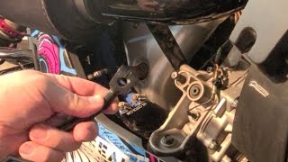 HOW TO ADJUST THE FORWARD - REVERSE SHIFT LEVER POSITION FOR