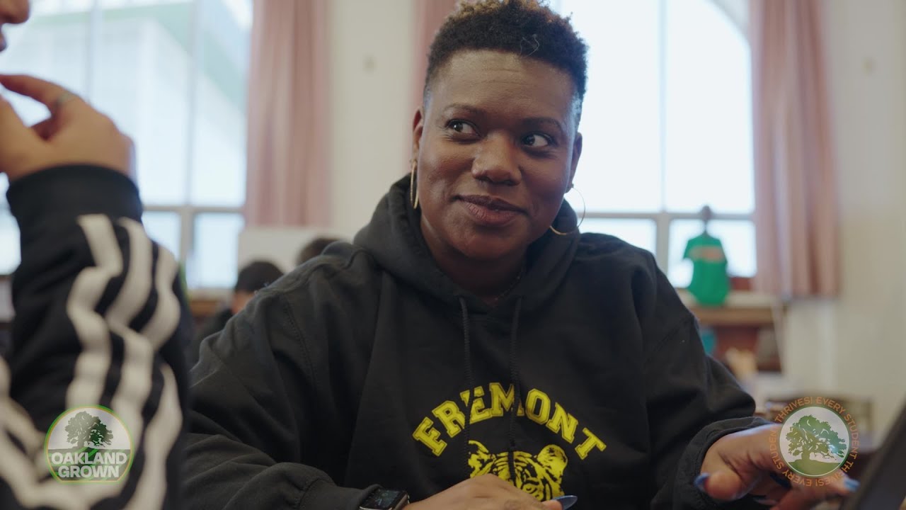 История выпускников Окленда, Джализа Коллинз, 2 сезон, 13 серия.