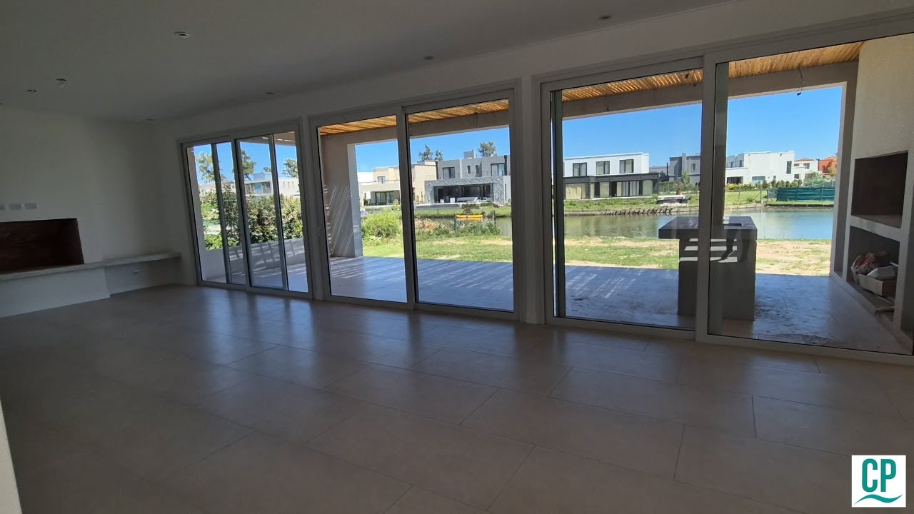 Casa EN VENTA - Barrio Laguna Grande