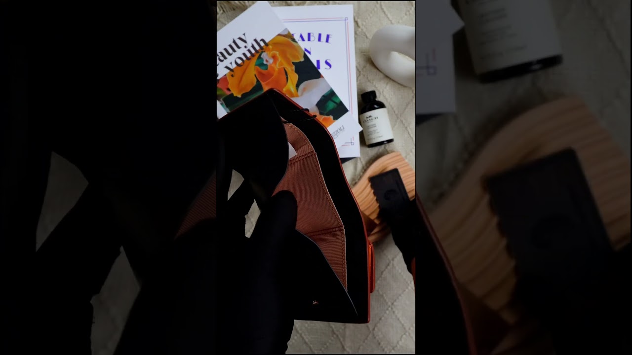 MJ Mini Trifold Wallet (M0016973-240)-Shop now at usaloveshoppe.com