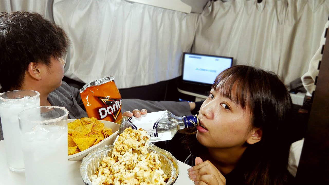 車でウォッカ飲みながらパーティーしてたら 彼女泣いた Youtube 車でウォッカ飲みながらパーティーしてたら 彼女泣いた Youtube