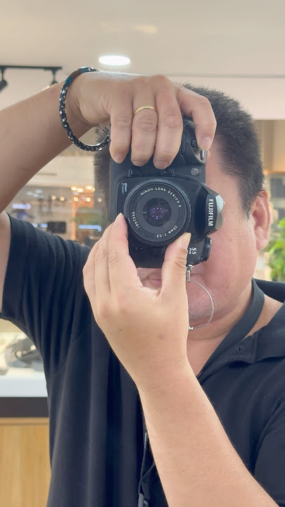 This 2007 Camera DESTROYS Modern Colors! 😱📸