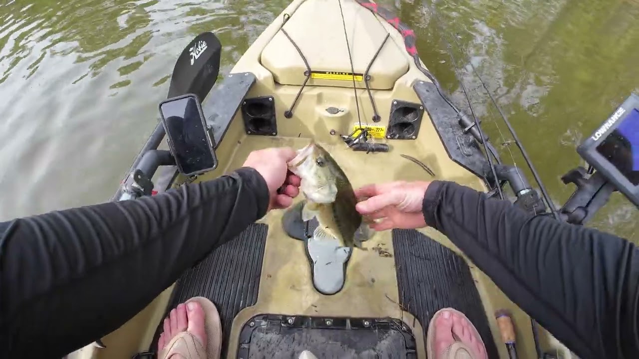 THIS HIDDEN LAKE WAS AWESOME!!! Northwest Arkansas bass fishing. Lake Wedington.