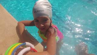 Havuzda sualtı yarışmaları yaptık, eğlenceli çocuk videosu