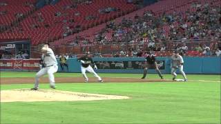 2011/08/13 Bonifacio steals second