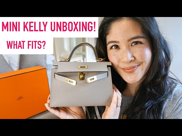 Unbox this Hermès Mini Kelly Ostrich with us 🪶 Can anybody guess this